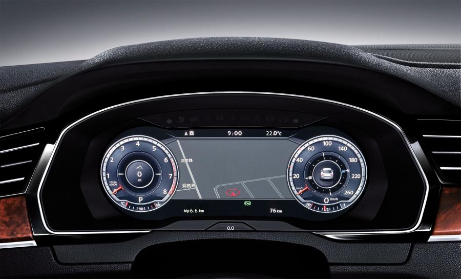 Панель приборов Volkswagen Magotan (B8L) 2016 года  (фото 11 из 38)